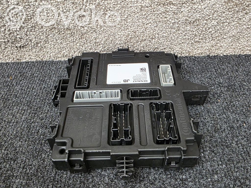 Renault Captur II Comfort/convenience module 
