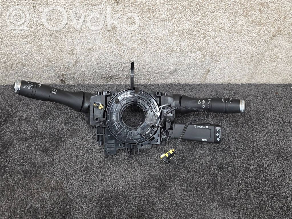 Renault Clio V Wiper turn signal indicator stalk/switch 
