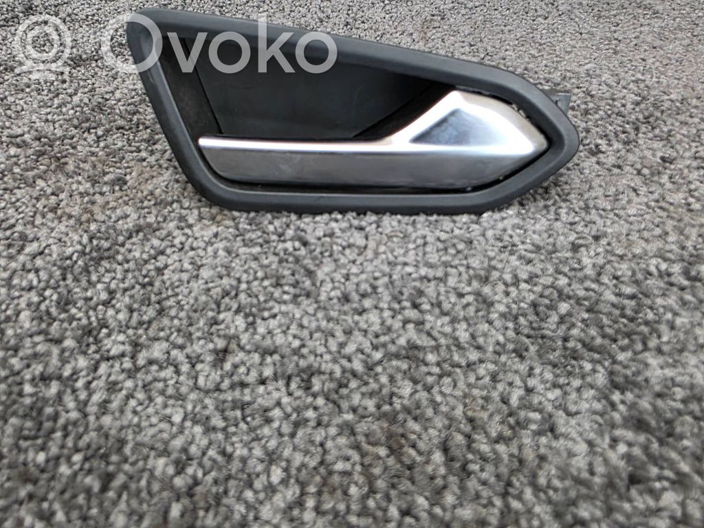 Renault Clio V Front door interior handle 