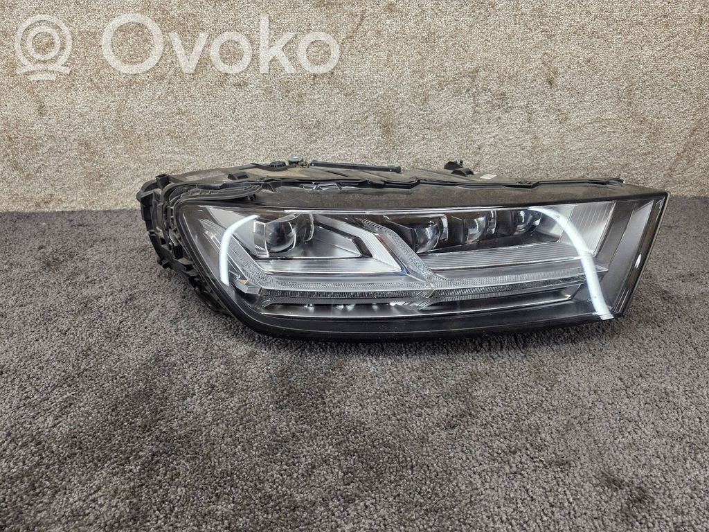 Audi Q7 4M Phare frontale 