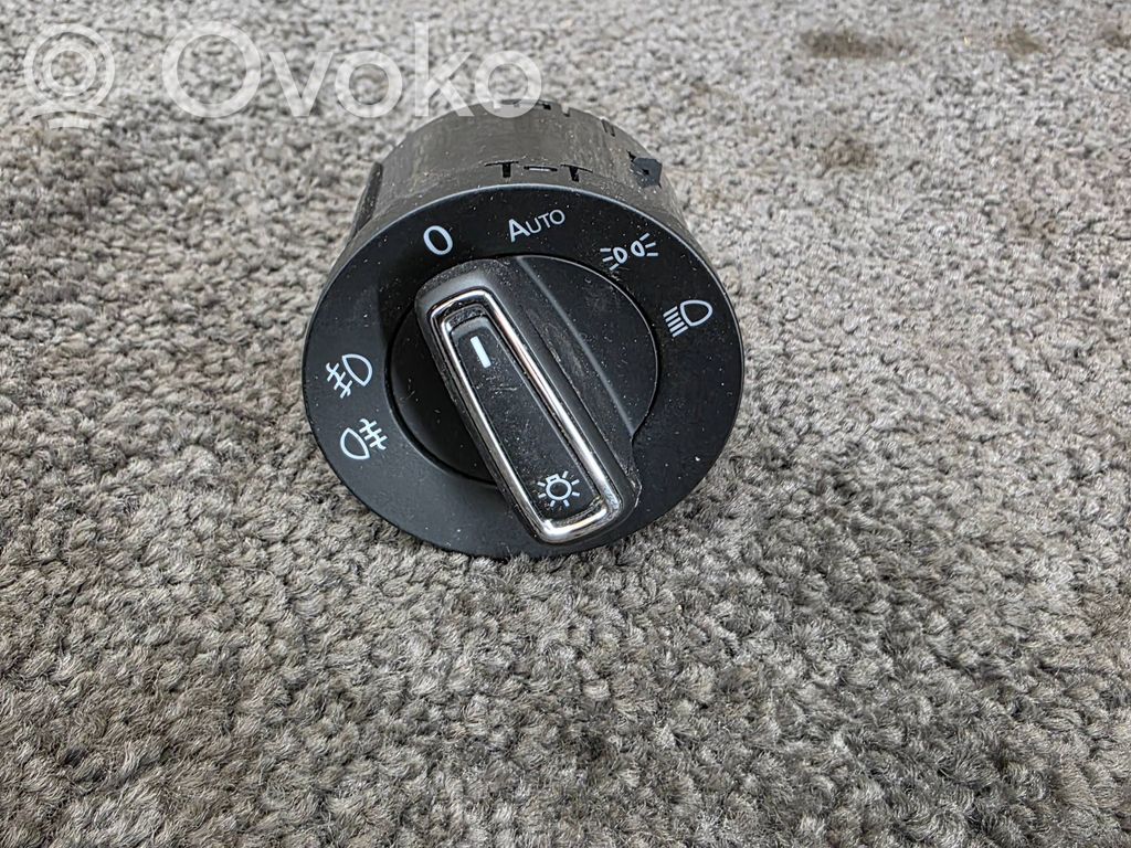 Seat Leon (5F) Light switch 