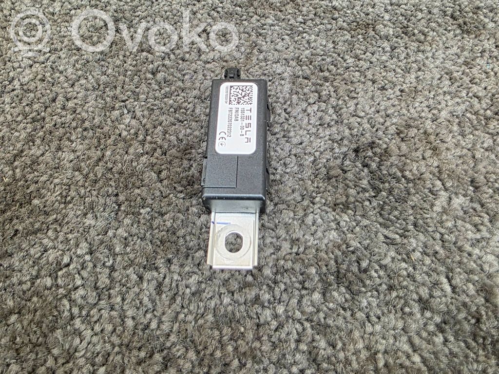 Tesla Model Y Antenos stiprintuvas 