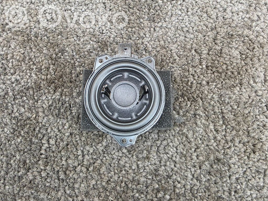 Tesla Model Y Enceinte haute fréquence de porte avant 