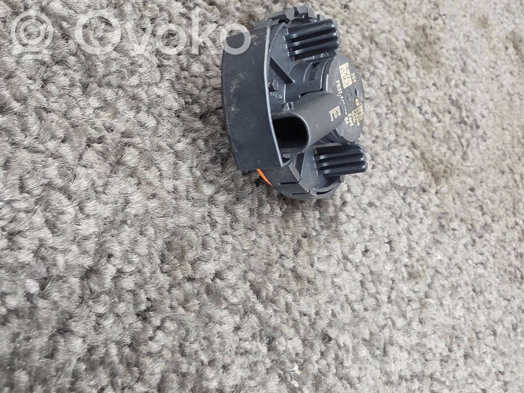 Ford Kuga III Airbagsensor Crashsensor Drucksensor 