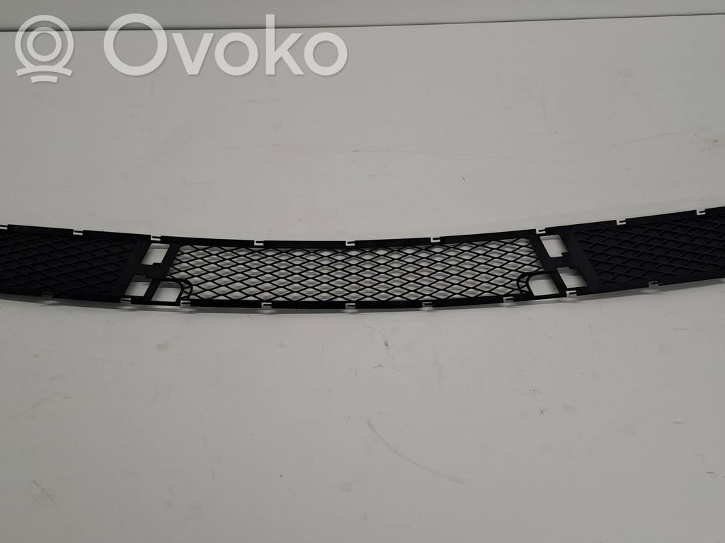 BMW X3 E83 Front bumper lower grill 