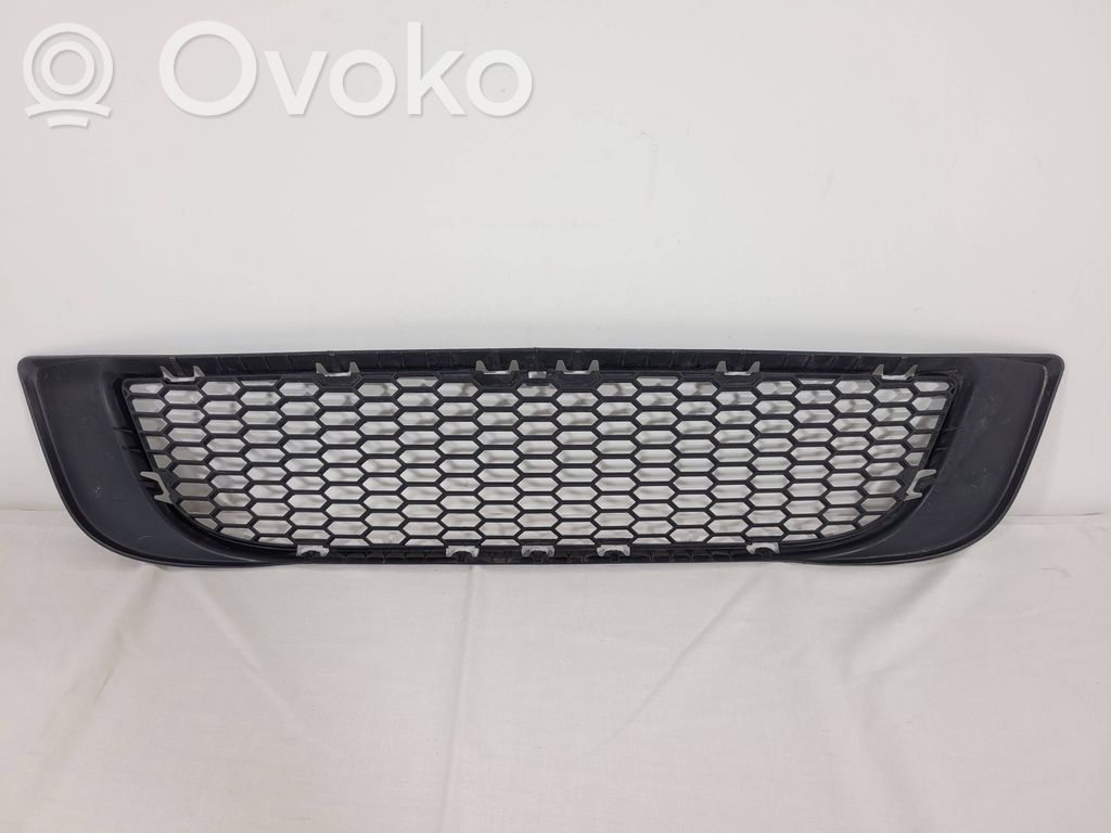 BMW X3 E83 Front bumper lower grill 