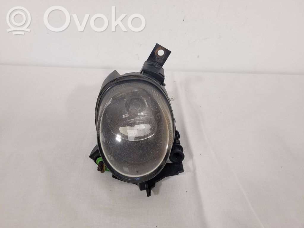 Audi A4 S4 B7 8E 8H Etusumuvalo 