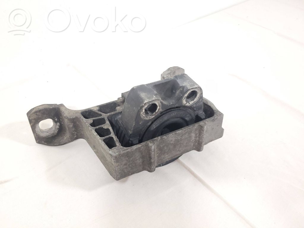 Engine mount bracket   3M516F012BG