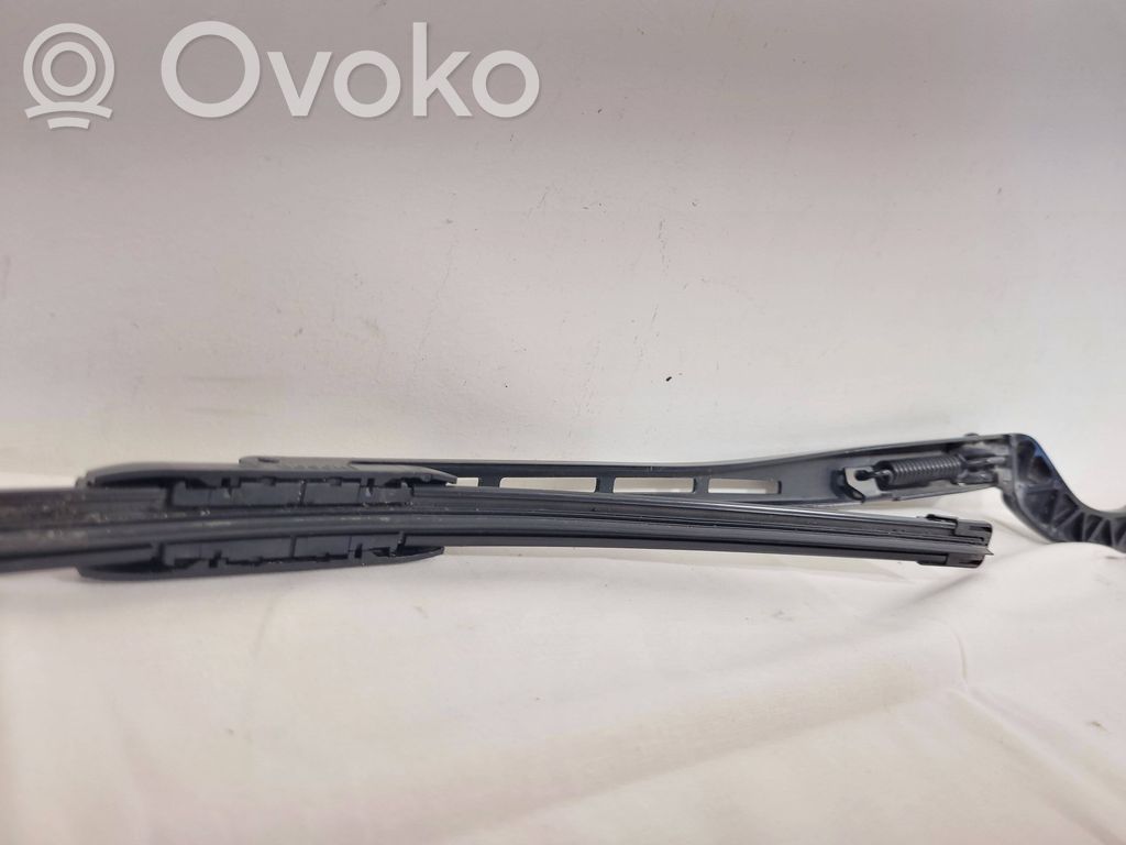 Audi A4 S4 B7 8E 8H Ramię wycieraczki szyby przedniej / czołowej 