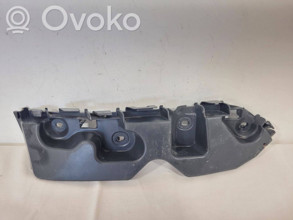 Front bumper mounting bracket   622230010R