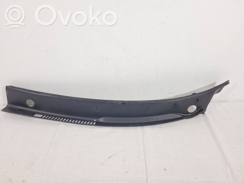 Audi A4 S4 B5 8D Tuulilasin lista 