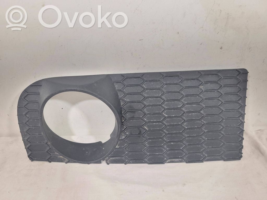 BMW X3 E83 Front fog light trim/grill 