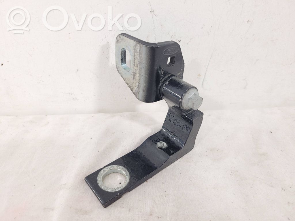 Ford Focus Aizmugurē augšējā vira (eņģe) 