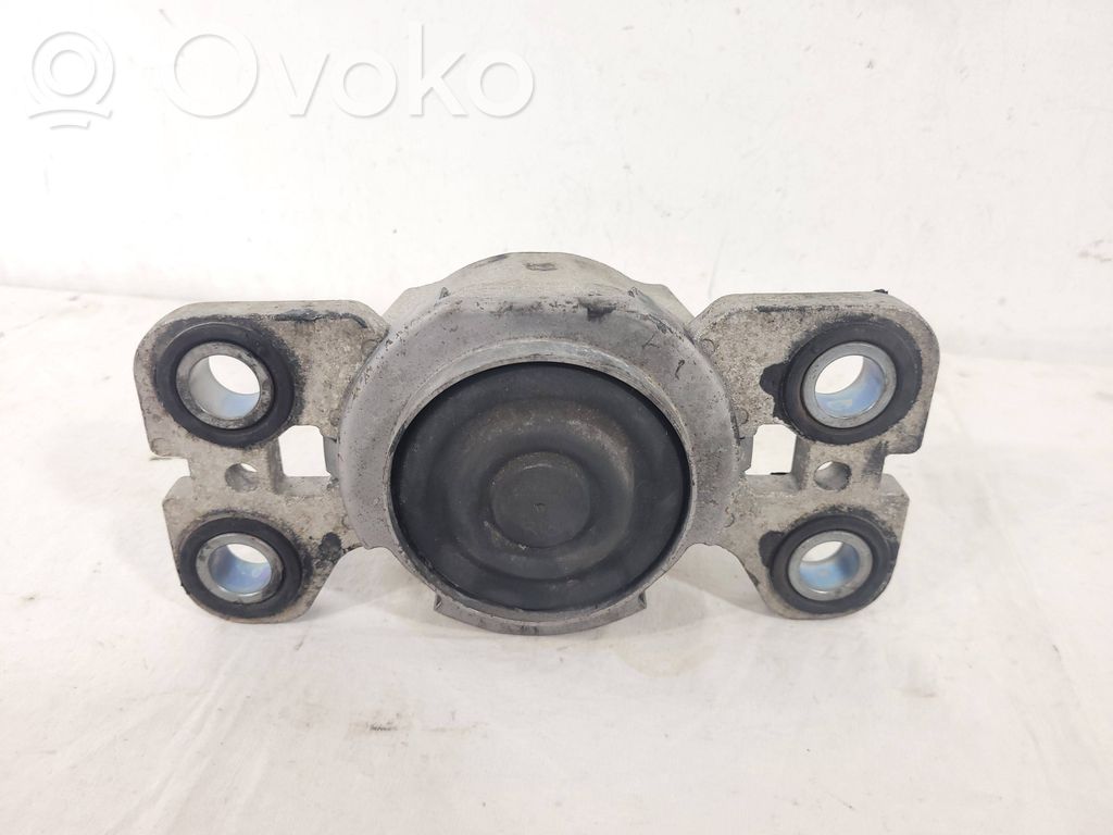 Land Rover Range Rover Evoque L538 Engine mount bracket 