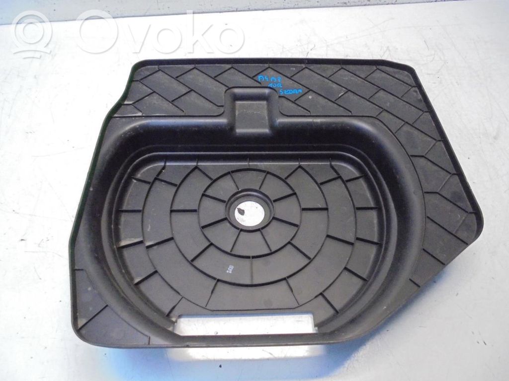 Audi A4 S4 B8 8K Spare wheel section trim 