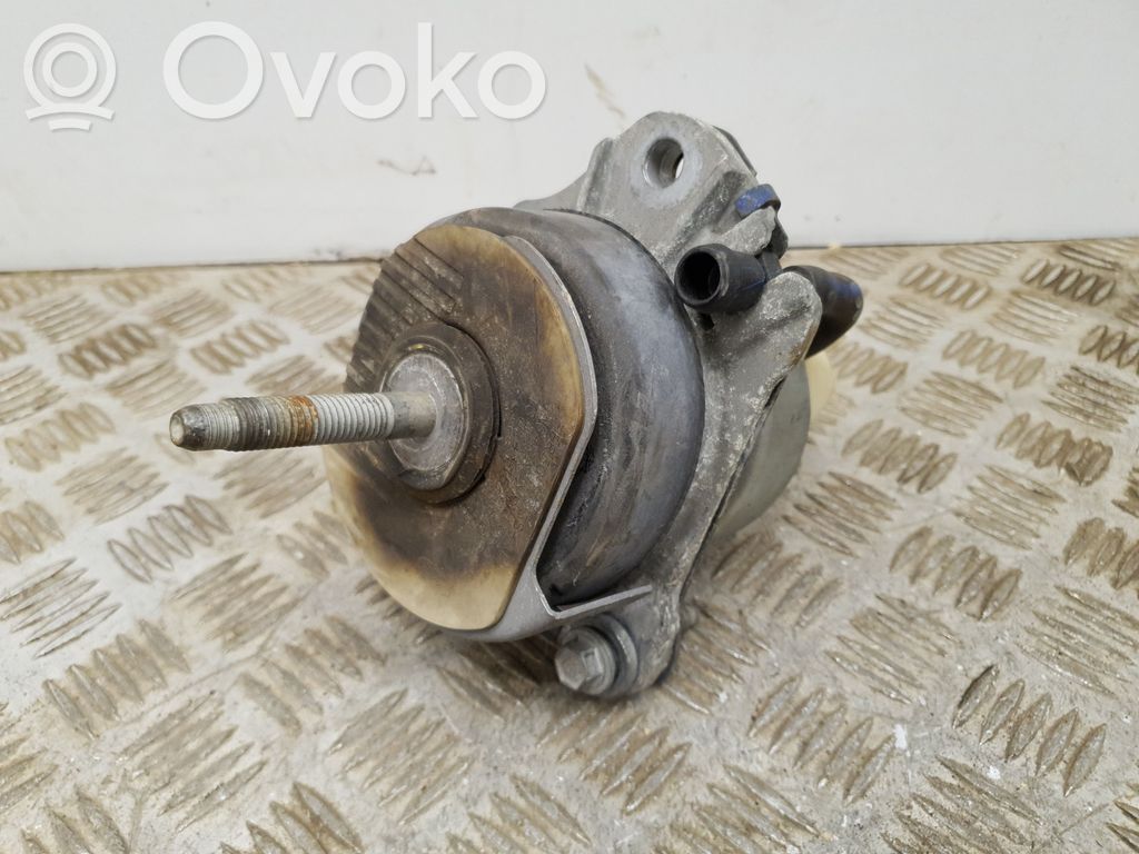 Engine mount bracket   FR3Z6038G,FR3C6038AE