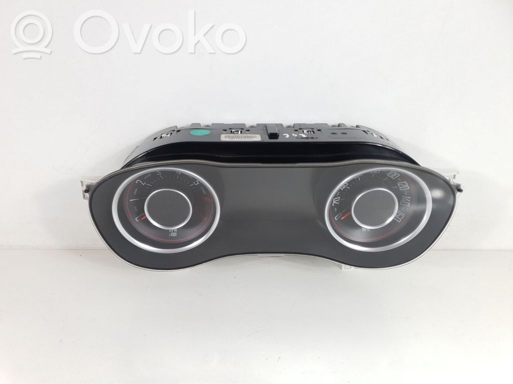 Dodge Challenger Speedometer (instrument cluster) 