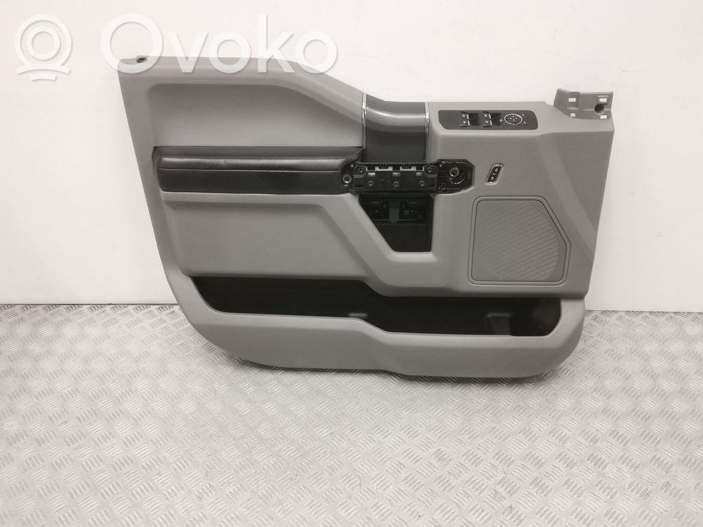 Ford F150 Apmušimas priekinių durų (obšifke) 