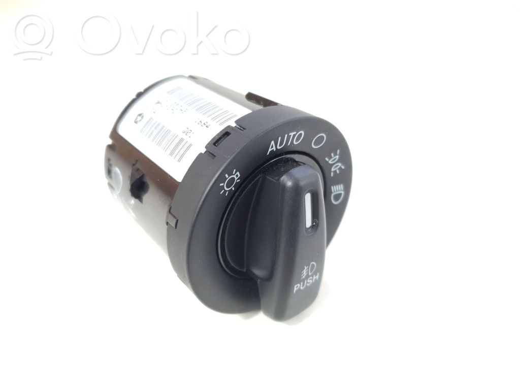 Dodge Challenger Light switch 