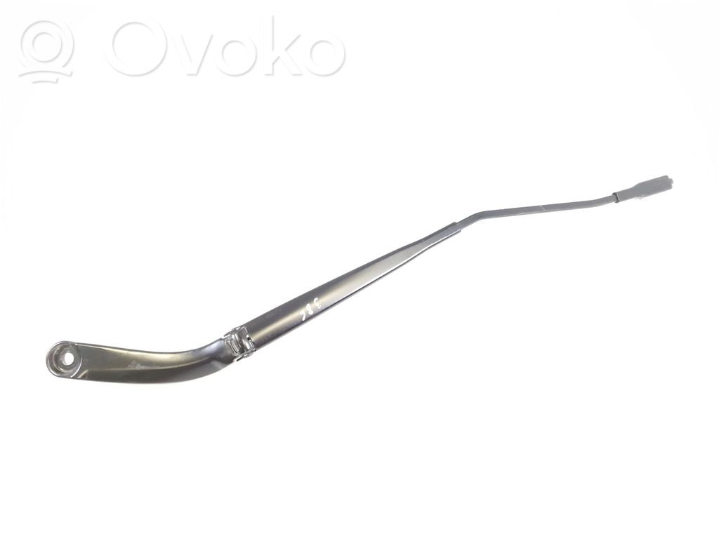 Ford Explorer VI Front wiper blade arm 