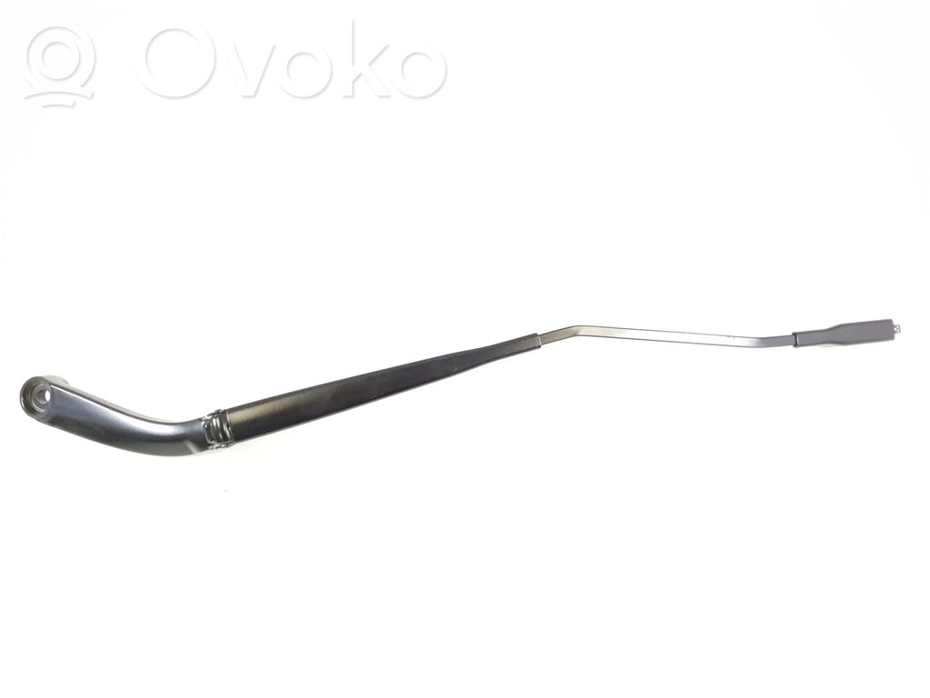Ford Explorer VI Front wiper blade arm 