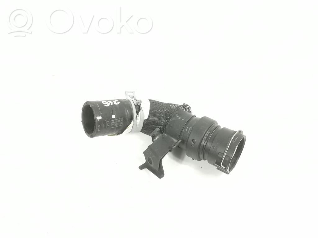 Ford Explorer VI Engine coolant pipe/hose 