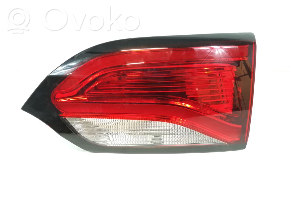 Chrysler Pacifica Tailgate rear/tail lights 