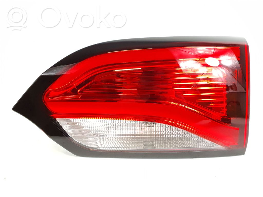 Chrysler Pacifica Tailgate rear/tail lights 