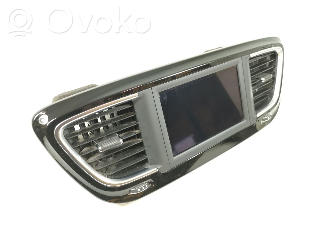 Chrysler Pacifica Screen/display/small screen 
