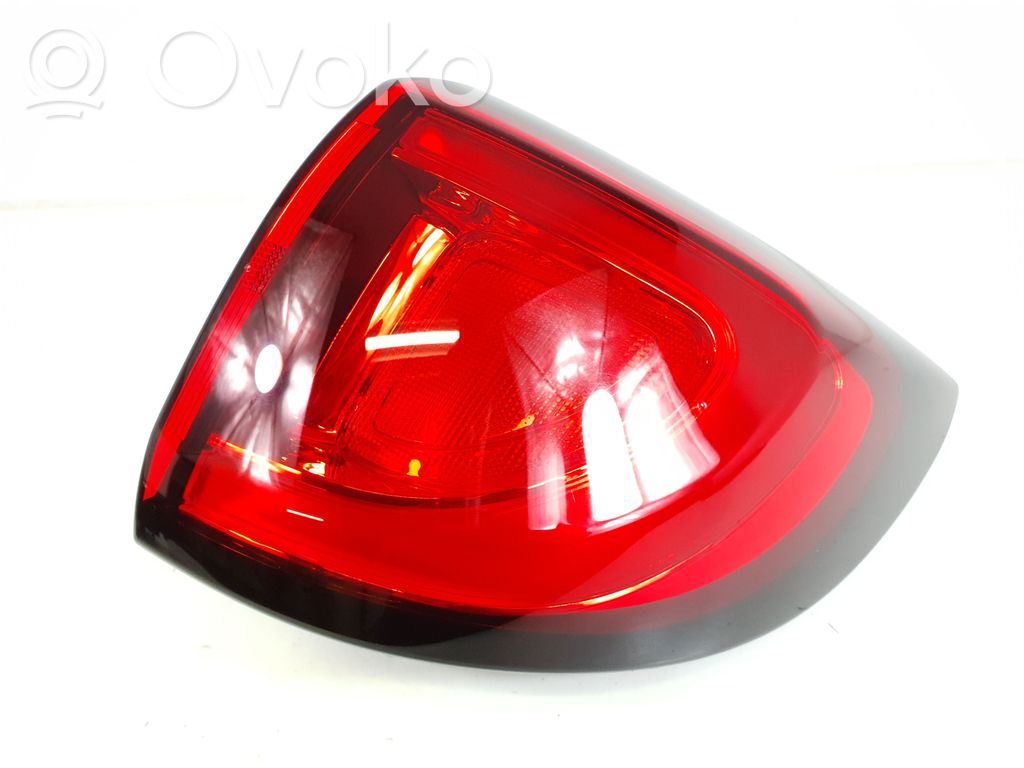 Chrysler Pacifica Rear/tail lights 