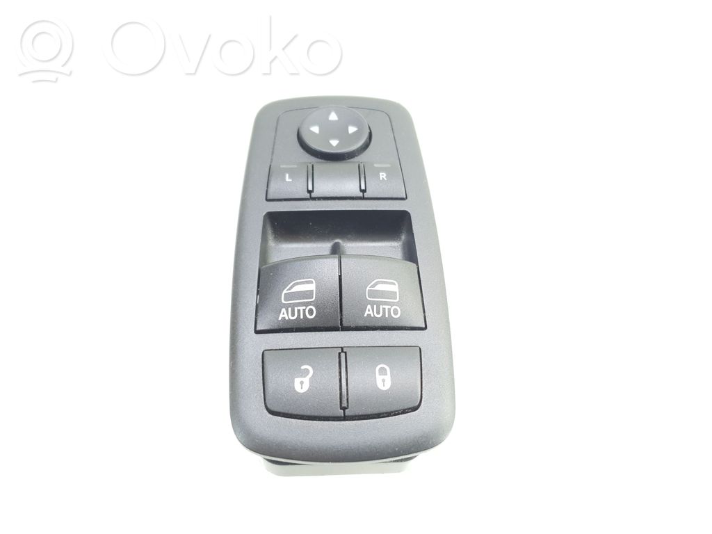 Electric window control switch   68183752AF,68183752AE,10135018
