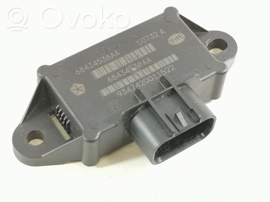 Unité de commande / module de pompe à carburant   68434538AA