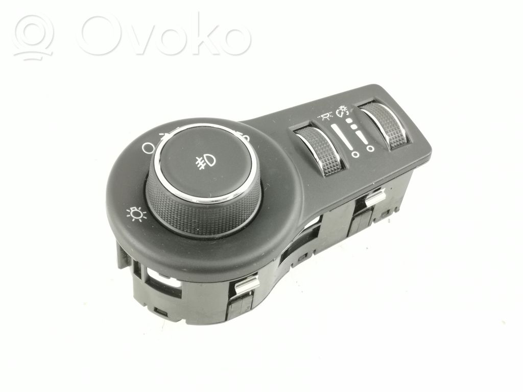 Light switch   68154356AE,120039534