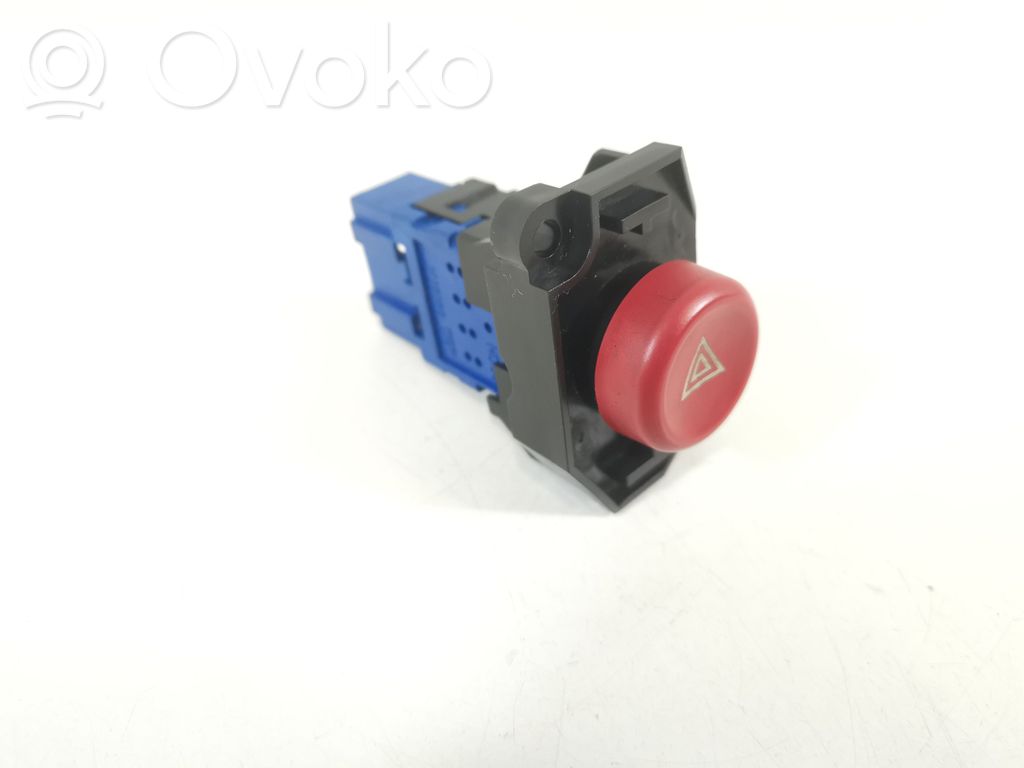 Botón interruptor de luz de peligro   M15158