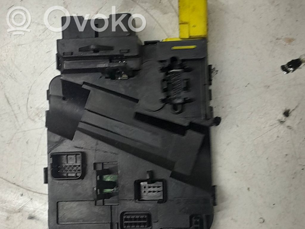 Volkswagen Golf V Steering angle sensor 