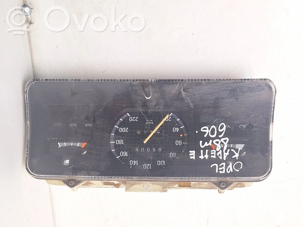 Opel Ascona C Speedometer (instrument cluster) 