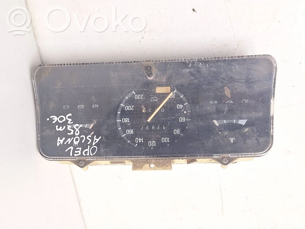 Opel Ascona C Speedometer (instrument cluster) 