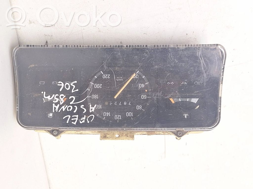 Opel Ascona C Speedometer (instrument cluster) 