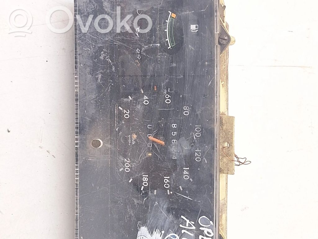 Opel Ascona C Speedometer (instrument cluster) 