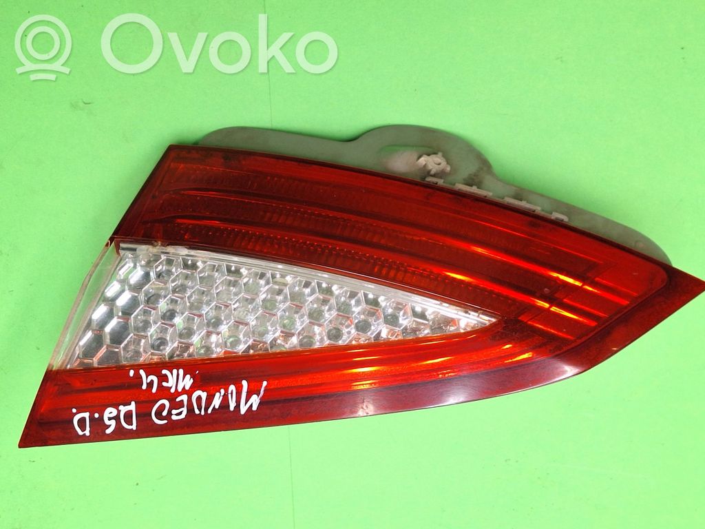 Ford Mondeo MK IV Takaluukun takavalot 