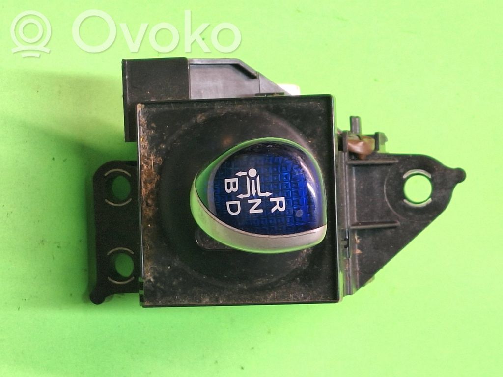 Toyota Prius (XW30) Gear shifter/selector 