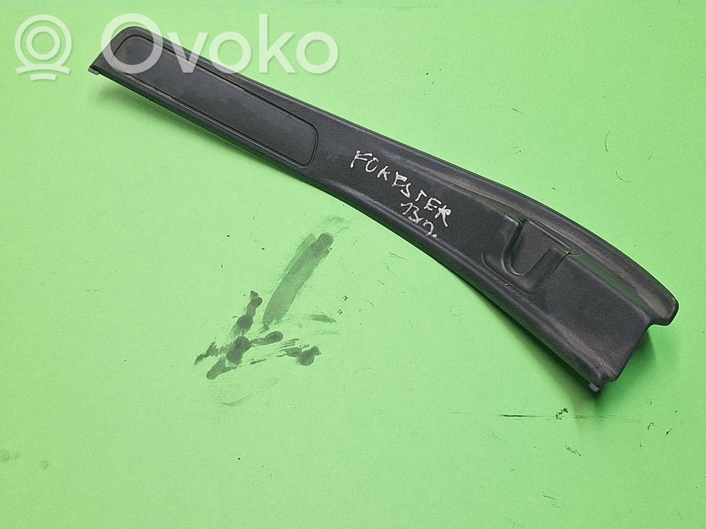 Subaru Forester SH Kita salono detalė 