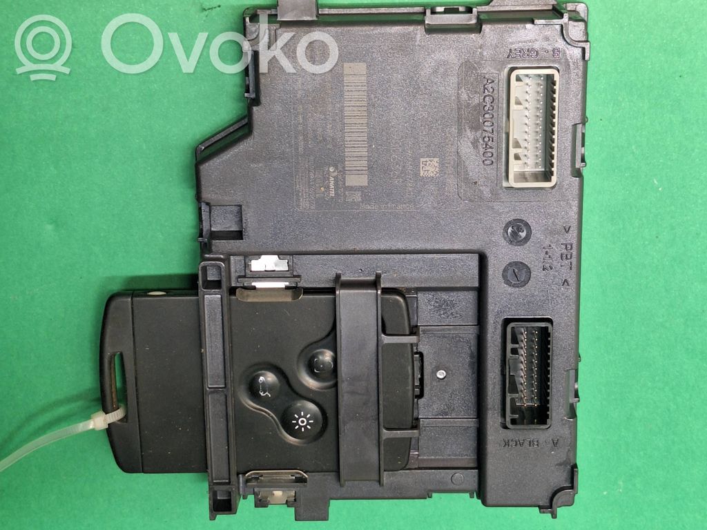 Renault Clio IV Ignition lock 