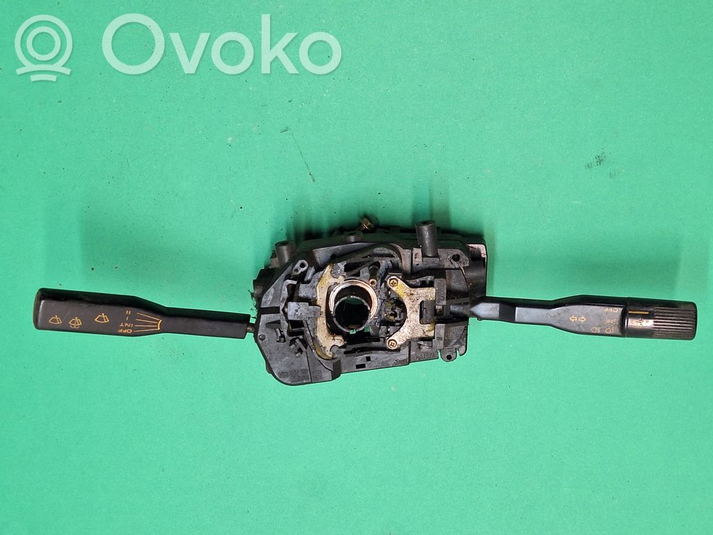 Mazda 323 Commodo, commande essuie-glace/phare 