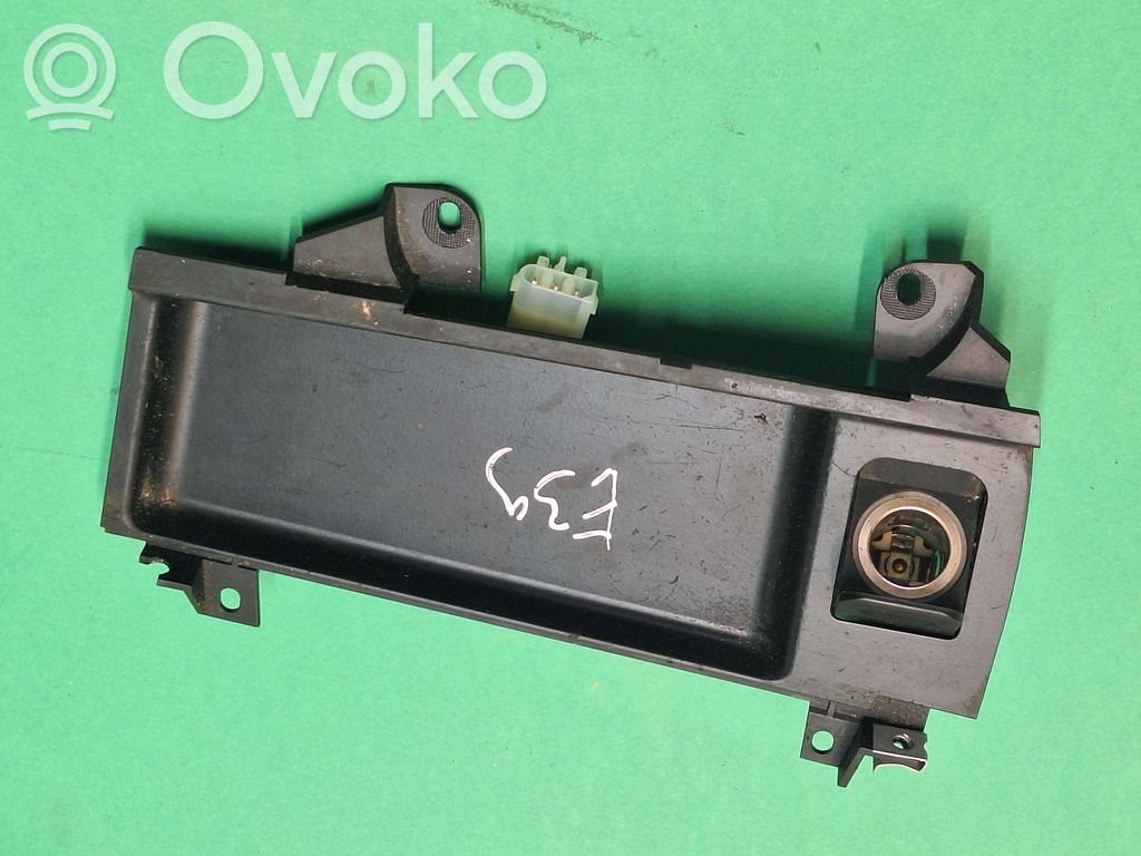 BMW 5 E39 12 V Socket (front) 