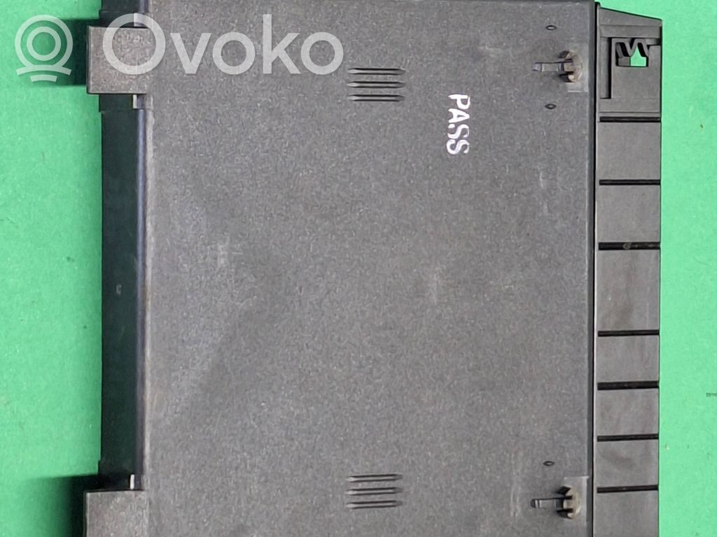 Seat control module   6927271,00000061C4,000213652