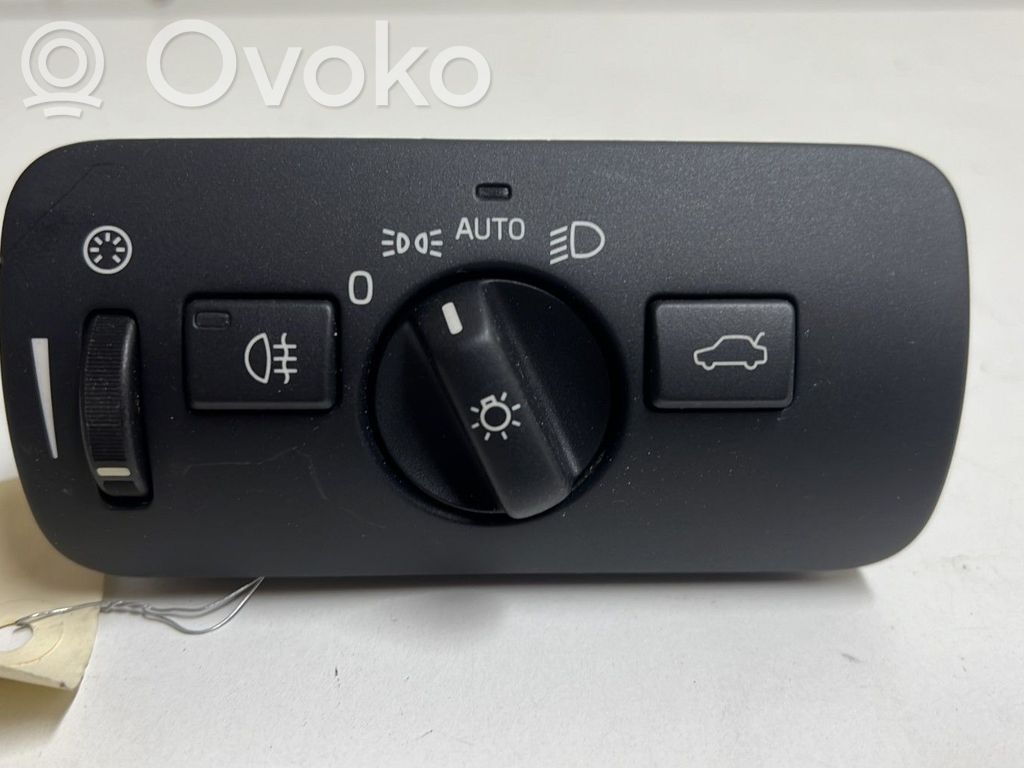Volvo V40 Light switch 