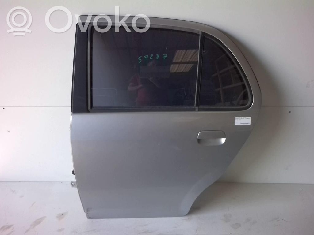 Daihatsu Trevis Puerta trasera 