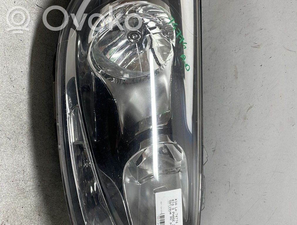 Scheinwerfer   921021W280