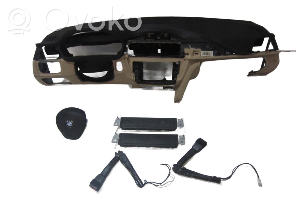 BMW 3 F30 F35 F31 Deska rozdzielcza 